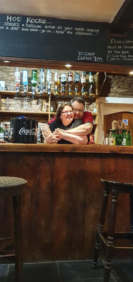 Dinas Castle Inn Brecon Luaran gambar
