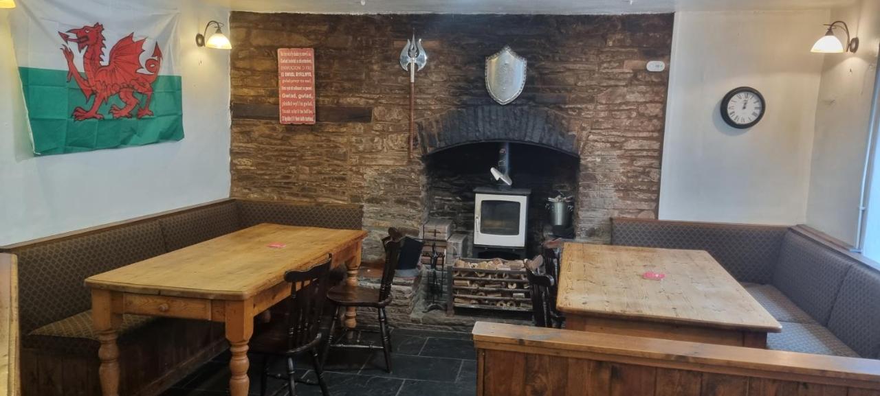 Dinas Castle Inn Brecon Luaran gambar